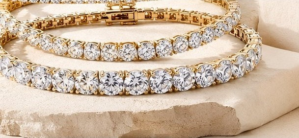 Sample 20 · Graduated Tennis Bracelet