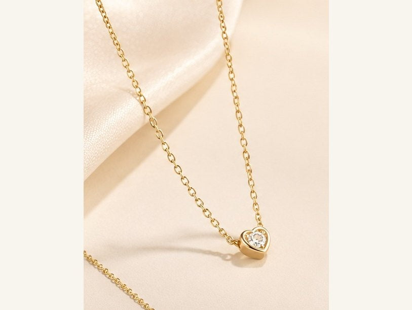 Sample 16 · Petite Heart Pendant